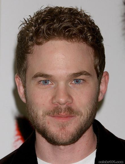 http://www.celebs101.com/gallery/Aaron_Ashmore/270046/Aaron_Ashmore_Picture.jpg