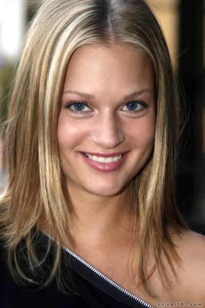 aj cook photo 1