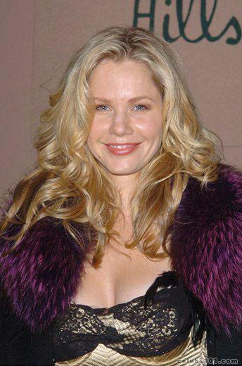 Andrea Roth Photos