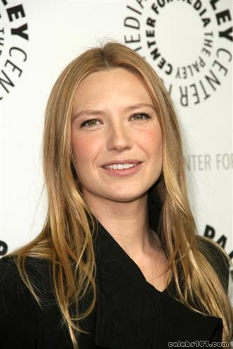 Anna Torv Picture