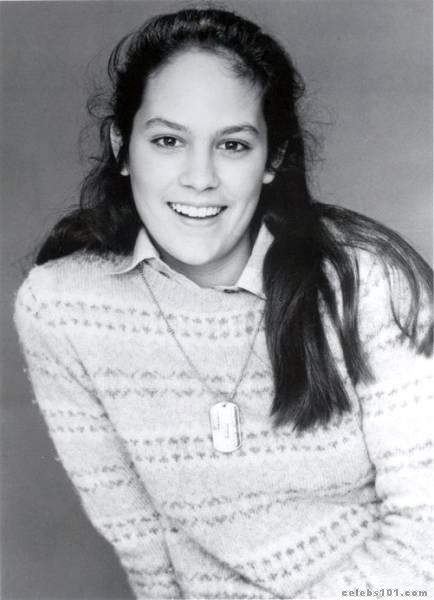 Annabeth Gish - Picture Colection