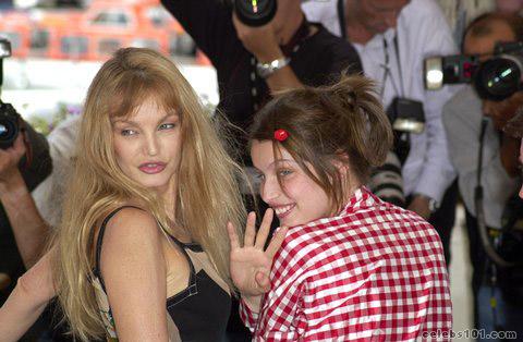 Arielle Dombasle Photos