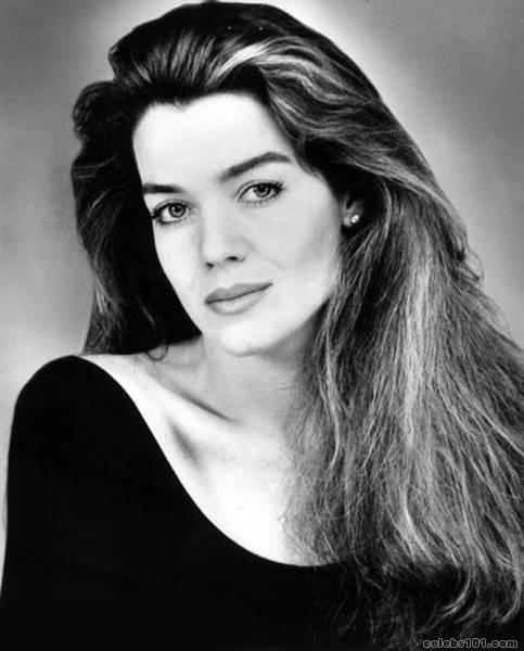 claudia christian photo 6