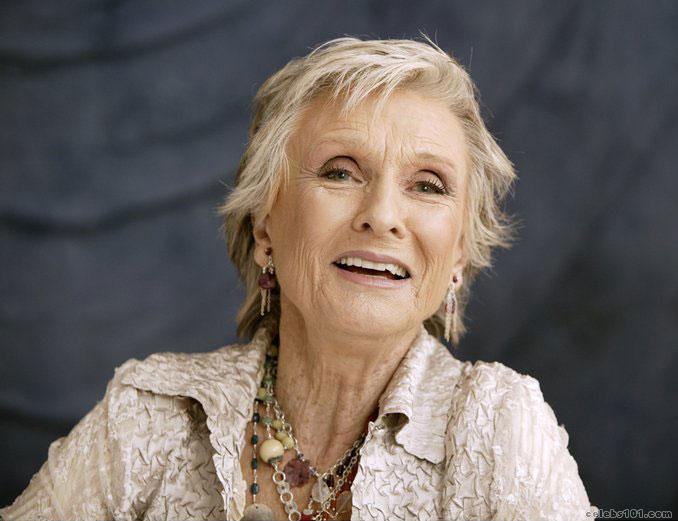 Cloris Leachman Photos