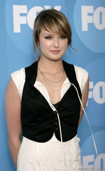 kaylee defer photo 6