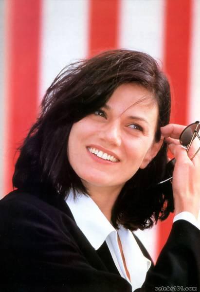 linda fiorentino photo 3