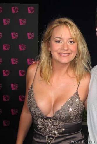 Megyn Price but I don't know if she qualifies as fat