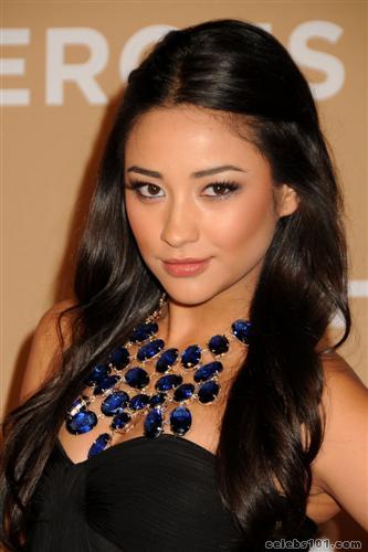 shay mitchell images. Shay Mitchell Picture