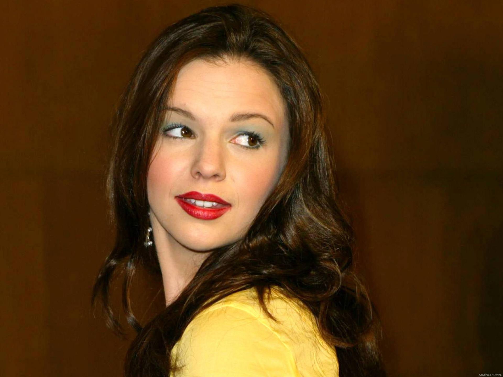 Amber Tamblyn Pictures and Photos | Fandango