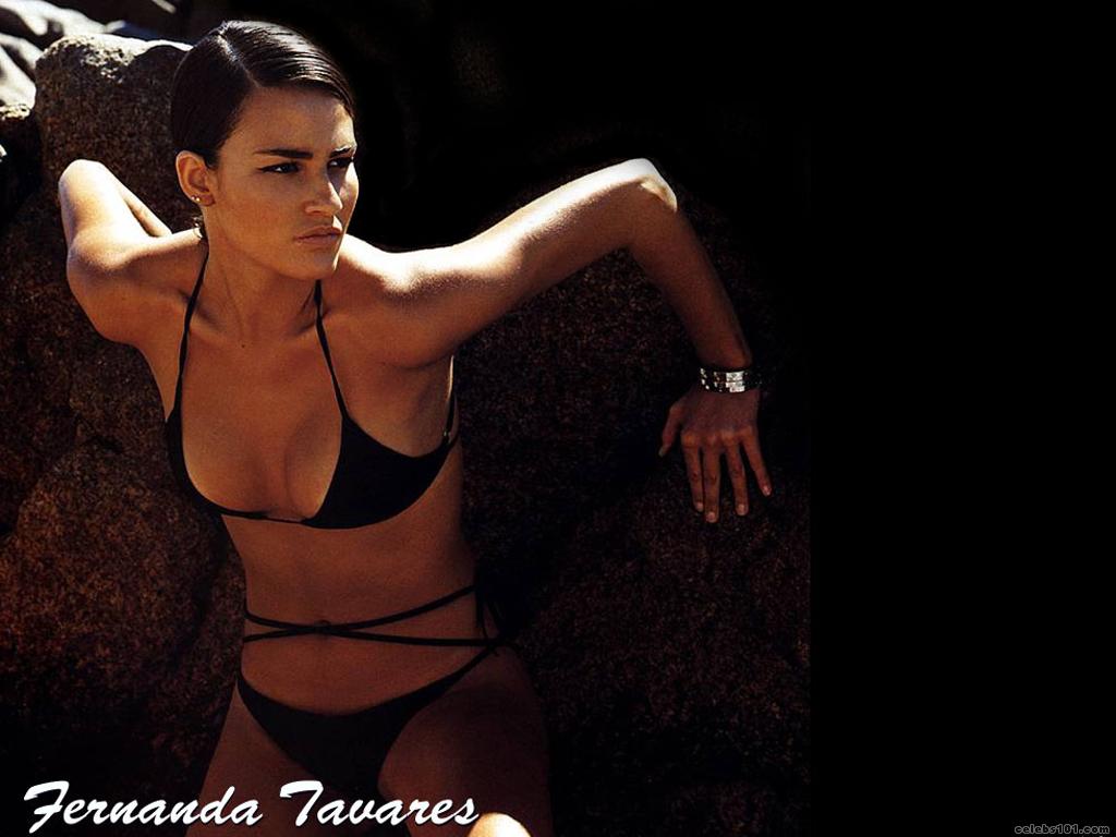 Fernanda Tavares - Photos Hot