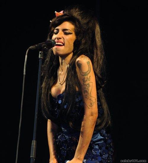 Amy Winehouse - High quality image size 500x549 of Amy Winehouse.jpg (1)