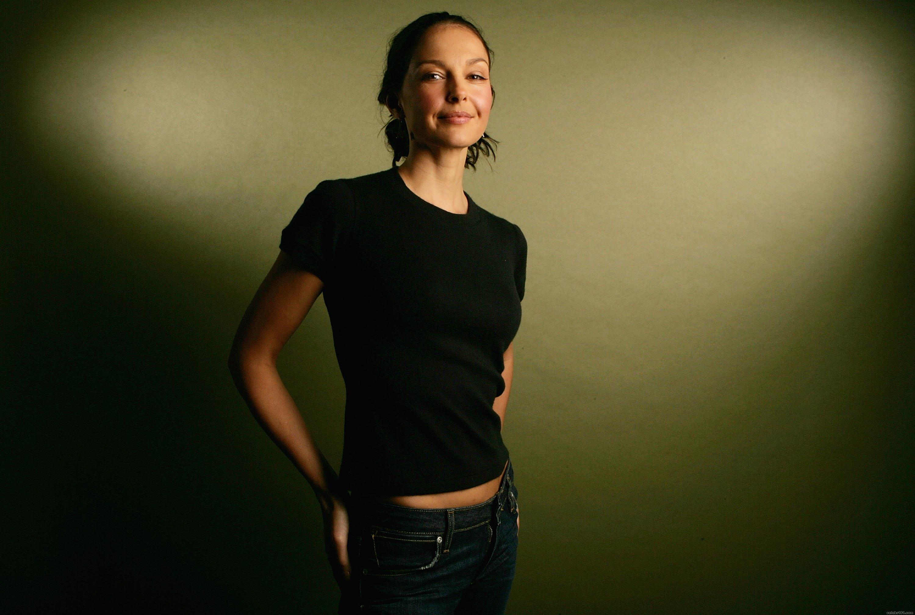 Ashley Judd Photos.