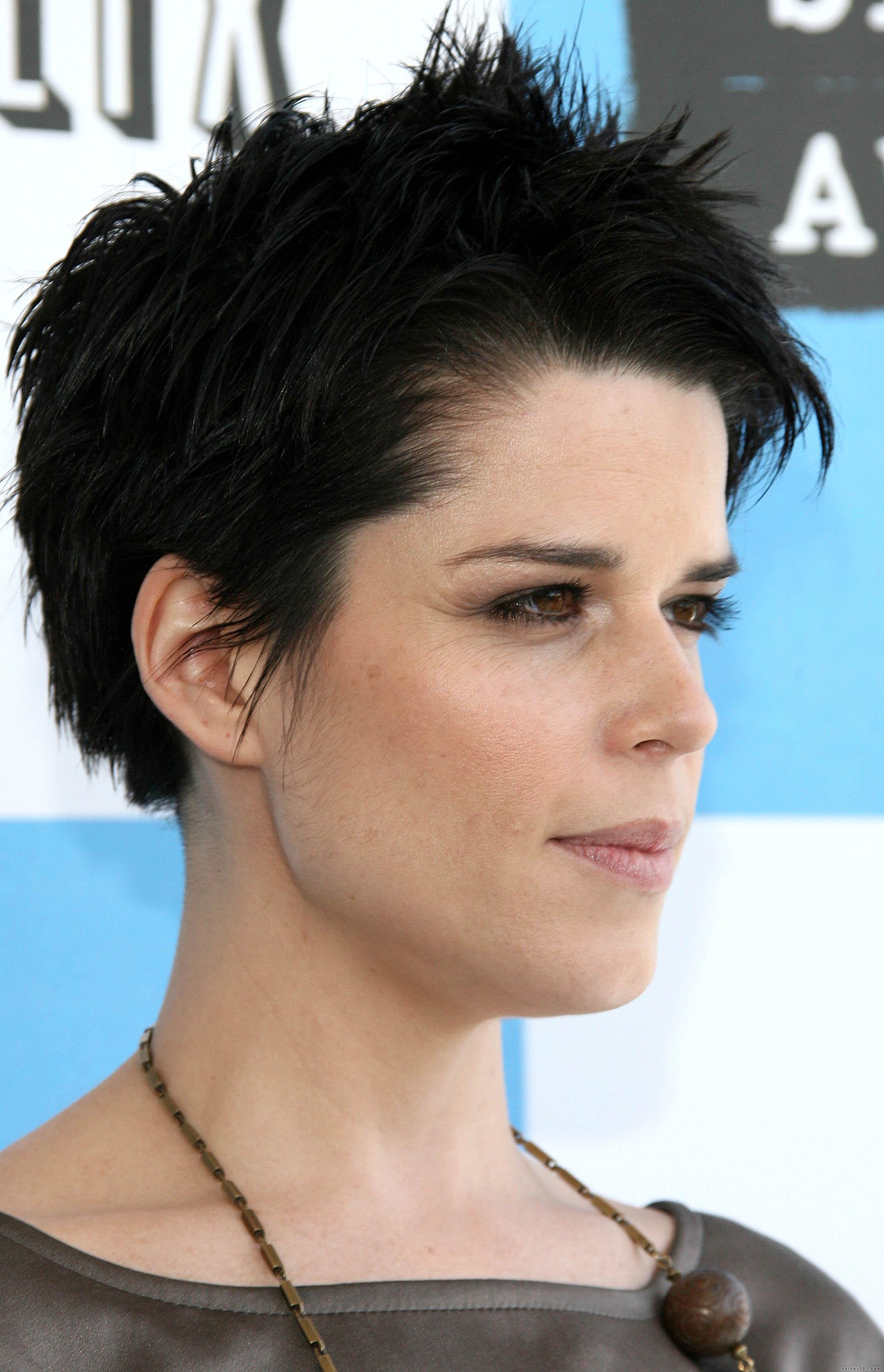 Neve Campbell. 